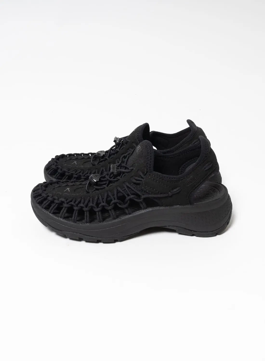 KEEN 国内正規品 UNEEK ASTORIA キーン ユニーク アストリア