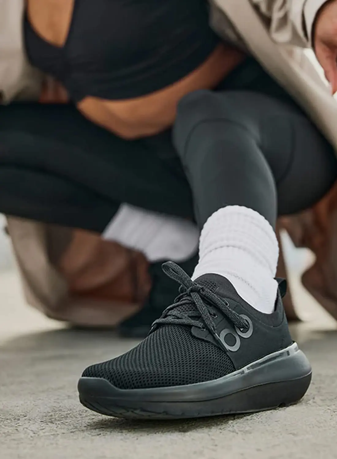 OOFOS OOMY スニーカー24 ウーフォス/OOFOS Men's OOmy Stride（ウーマイ ストライド