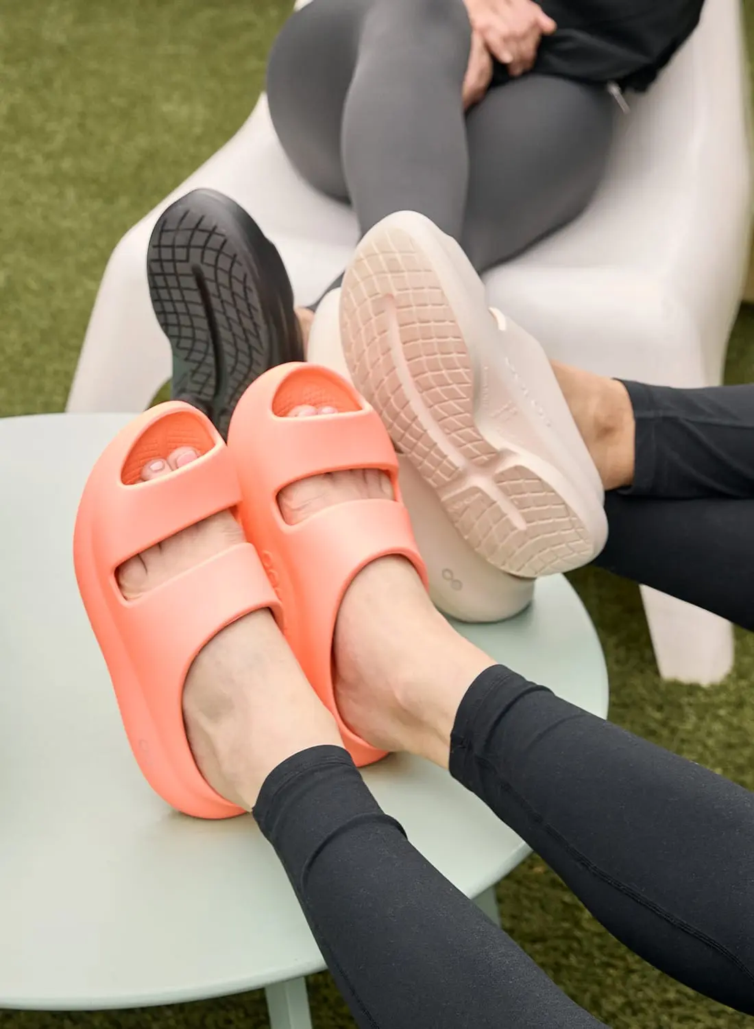 【OOFOS】OOyea ダブルストラップ リカバリーサンダル OOFOS（ウーフォス）OOyea（ウーヤー）リカバリーサンダル