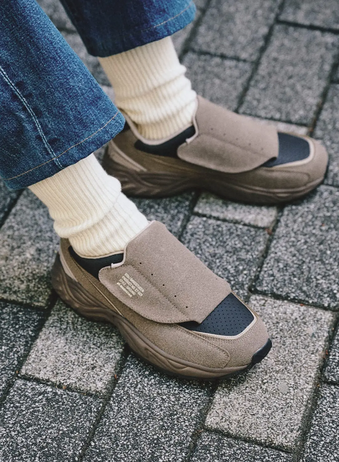 BANDSTUDEN|バンドスチューデンバンドスチューデン| MOONLOID