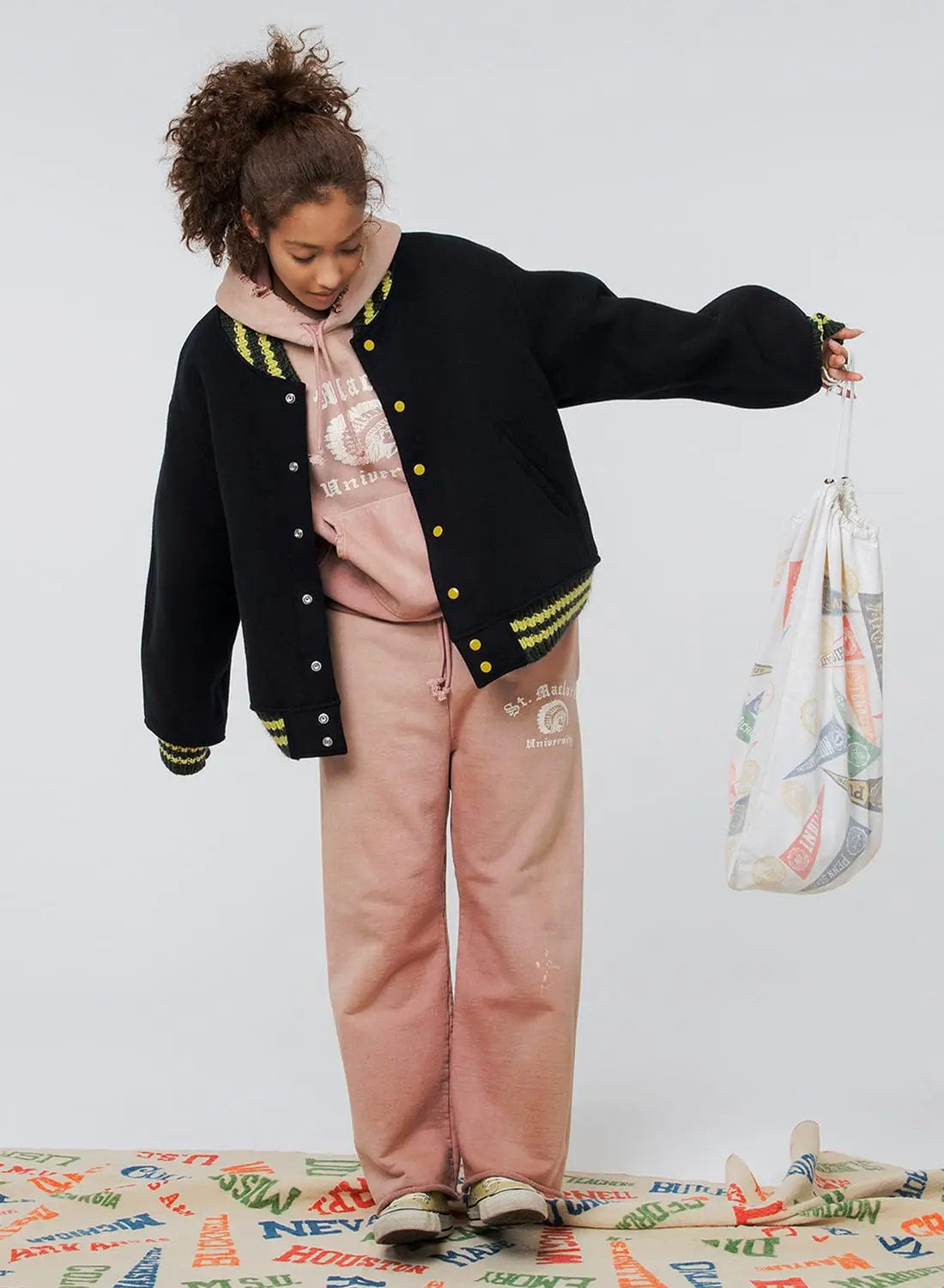 [最終値下げ]BOWWOW バウワウ スウェット 赤 レッドMR.PINK L BOWWOW/バウワウ/1ST MARINE DIVISION HOODIE AGEING/BW242-1MHA