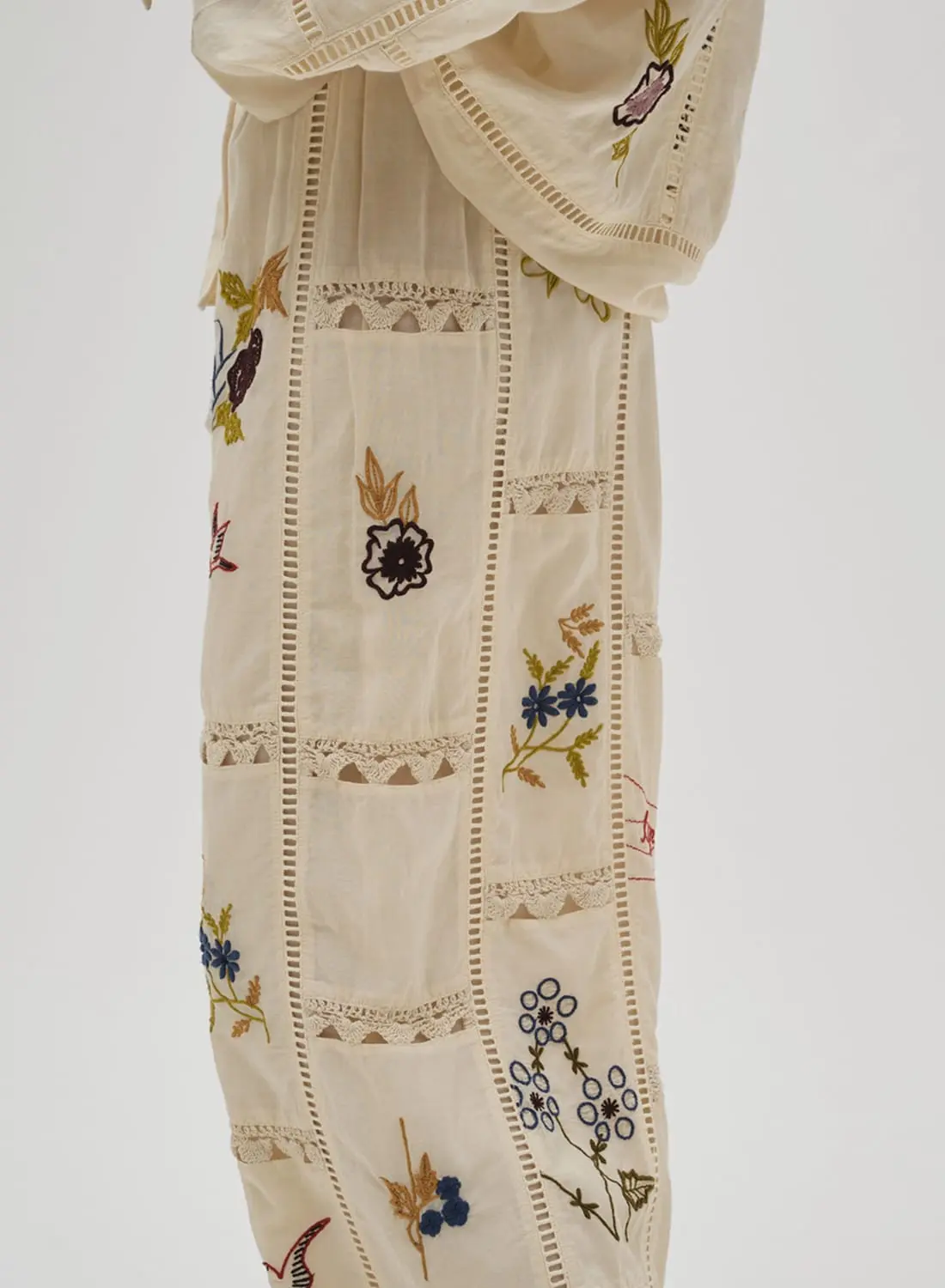 EMBROIDERY PATCHWORK TROUSERS|【26SS先行予約】エンブロイダリー