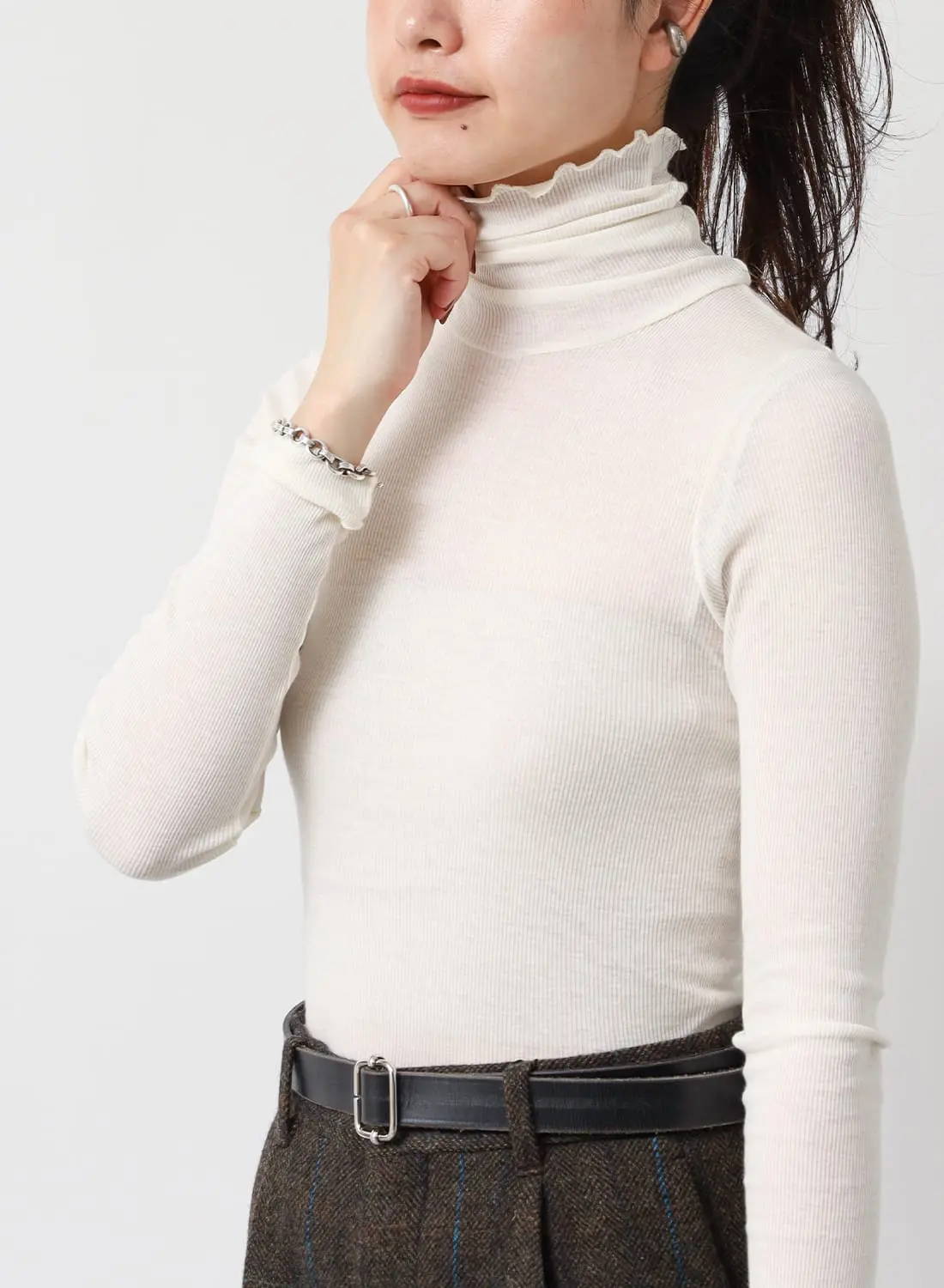 YONFA コットンカシミヤリブタートル (white) YONFA コットンカシミヤリブタートル (white) 新 発売ファッション